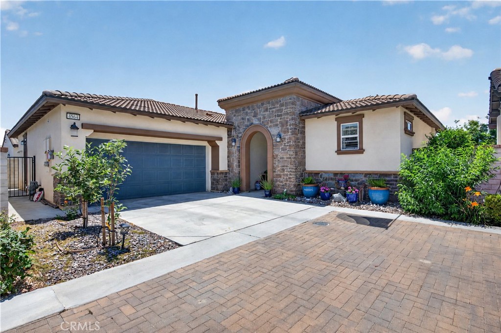 4564 S Afton Privado — photo