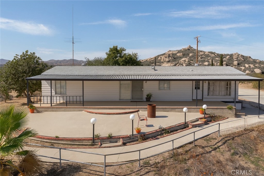 1020 Clayton — photo