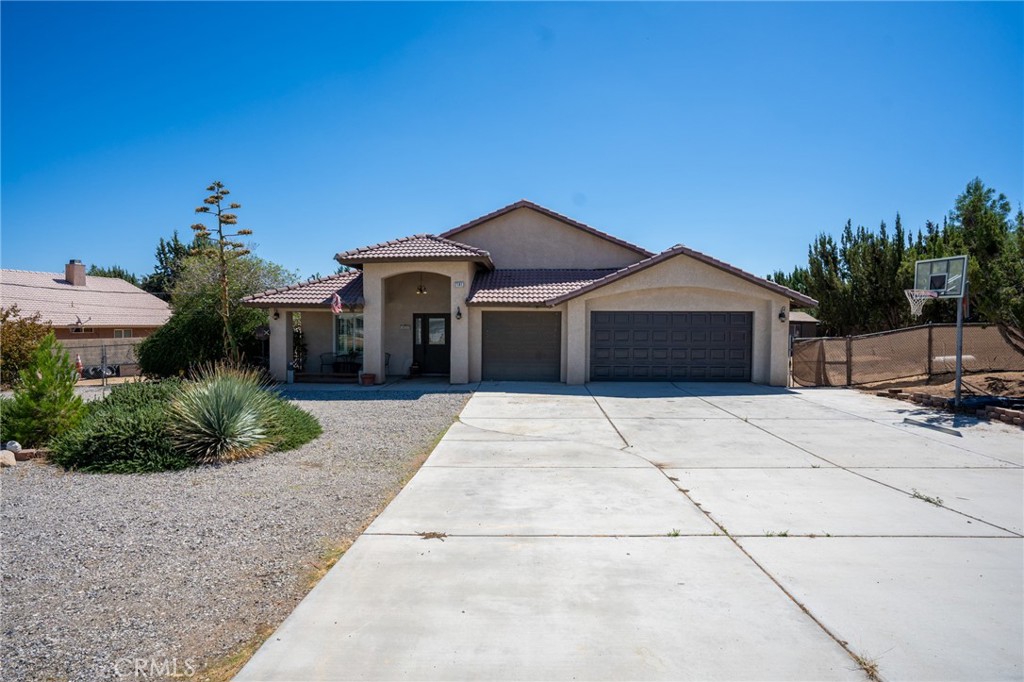 7141 Redwood Street — photo