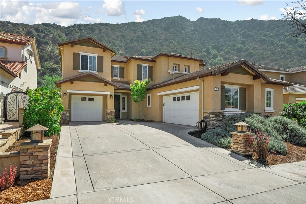 22 River Rock Court — photo
