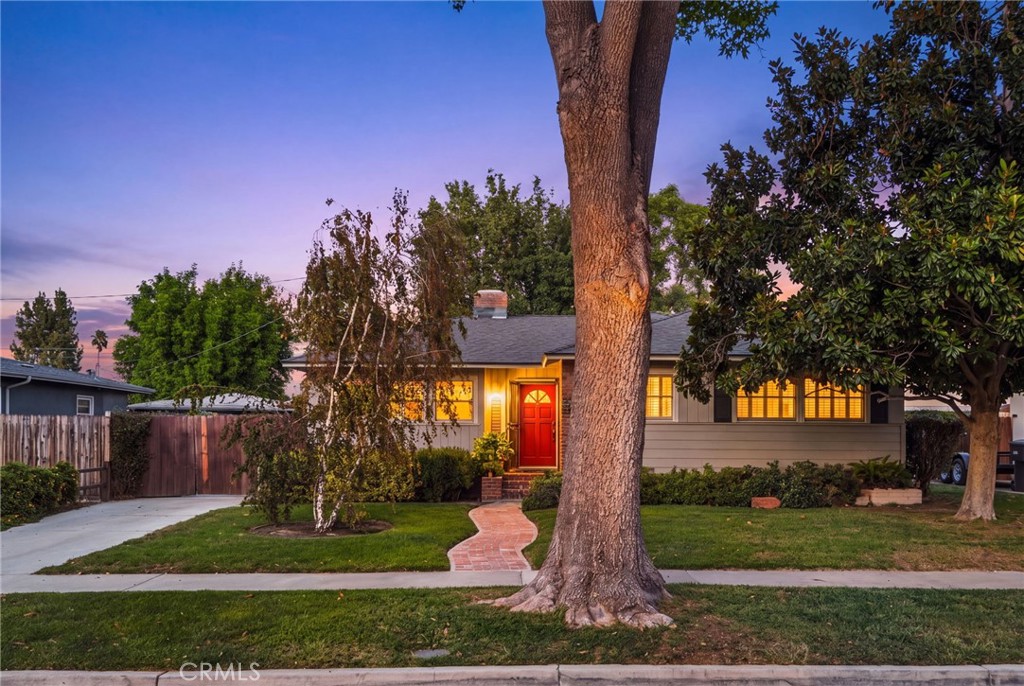 3917 Donald Avenue — photo