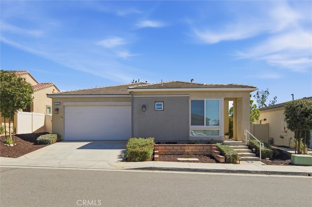 1540 Sky Vista — photo