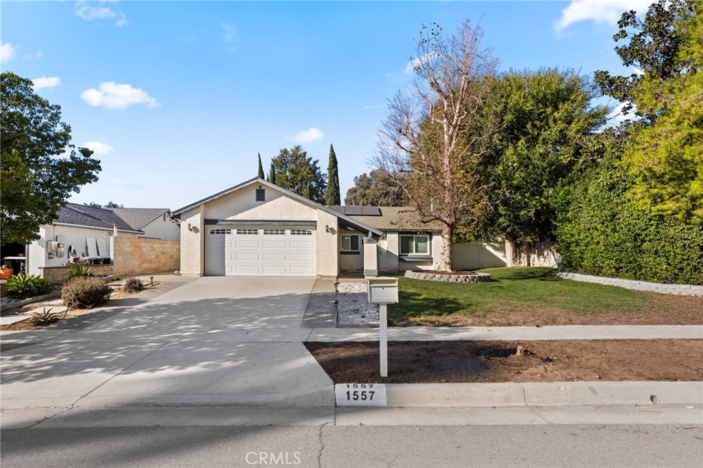 1557 Cambridge Avenue — photo