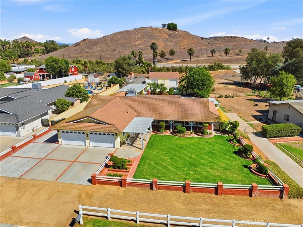2791 Bronco Lane — photo
