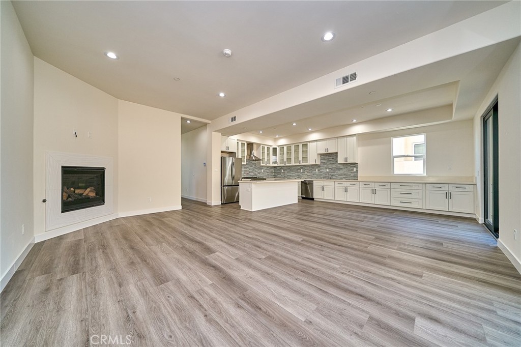673 Castlehill — photo