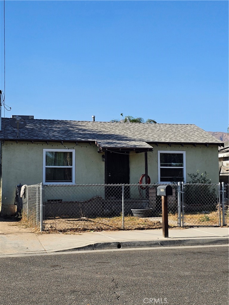 26726 Bruce — photo