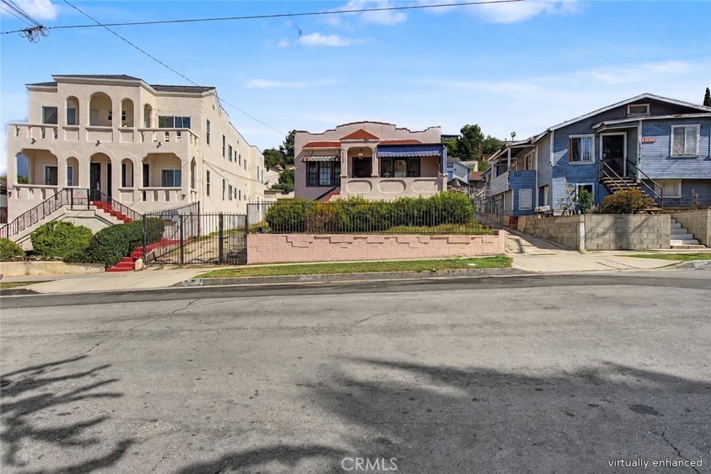 1040 N Townsend Avenue — photo