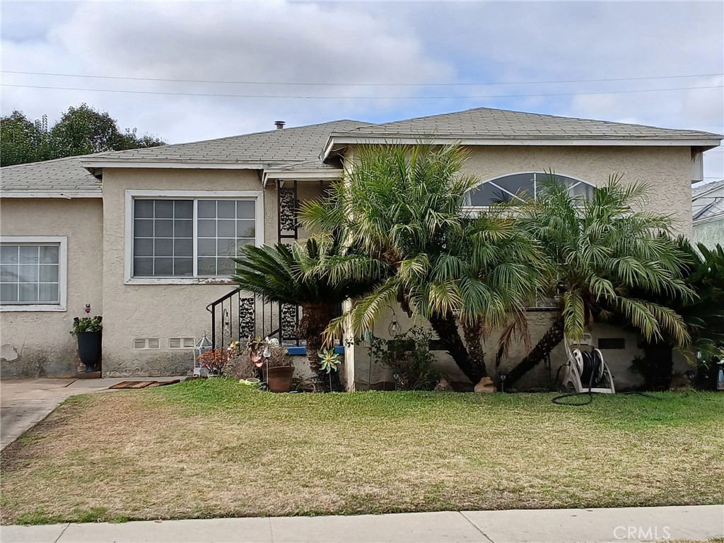 2207 N Anzac Avenue — photo