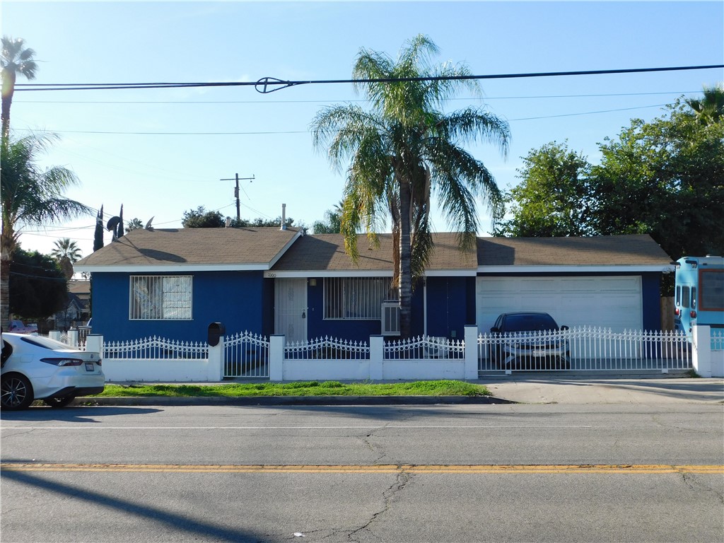 1000 N Mountain View — photo