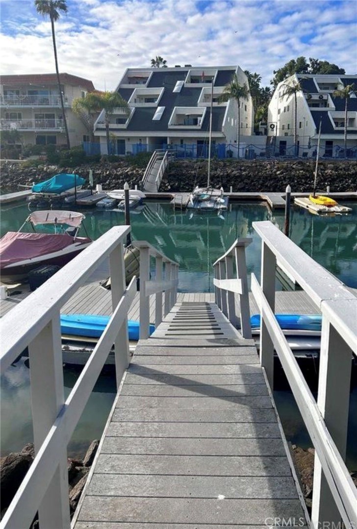 4705 Marina 4 — photo