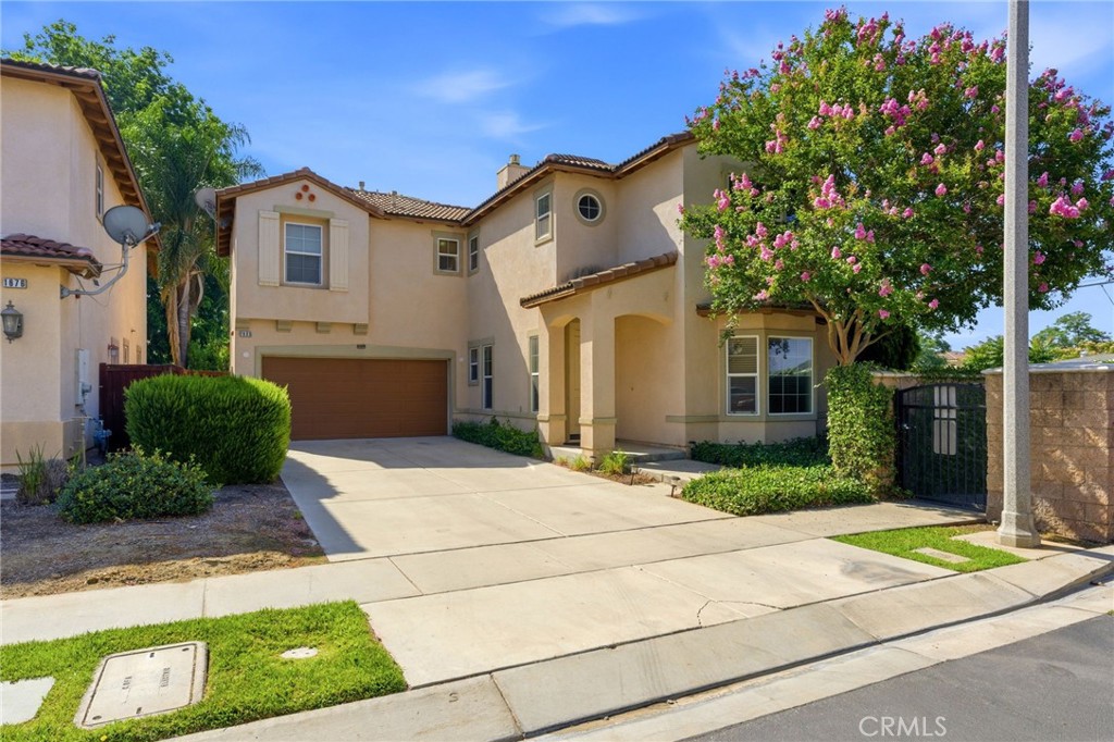 1686 Gilliam Court — photo