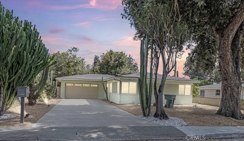 3440 Mono Drive — photo