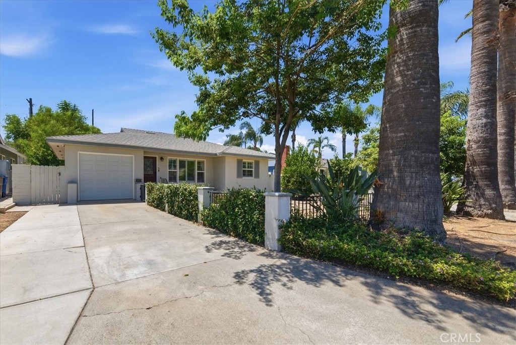 4158 Gardena Drive — photo