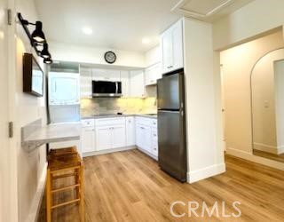 39090 Cattail — photo