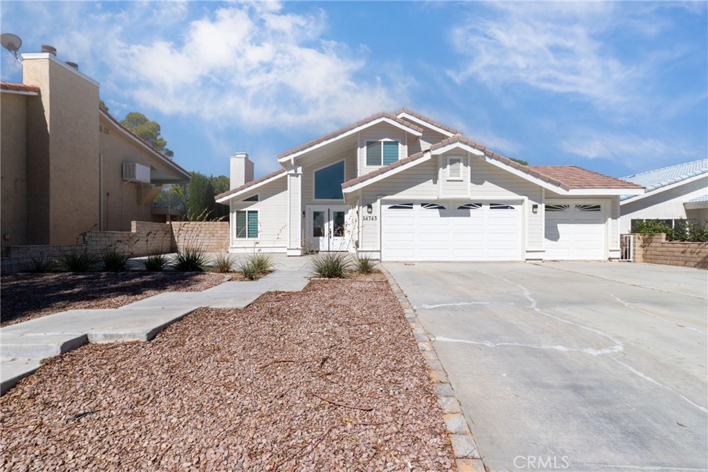 14743 Blue Grass Drive — photo