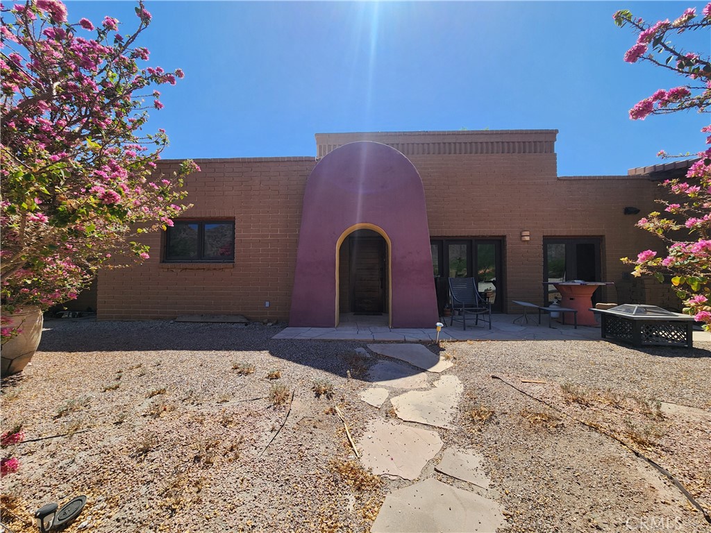 51520 Avenida Montezuma — photo