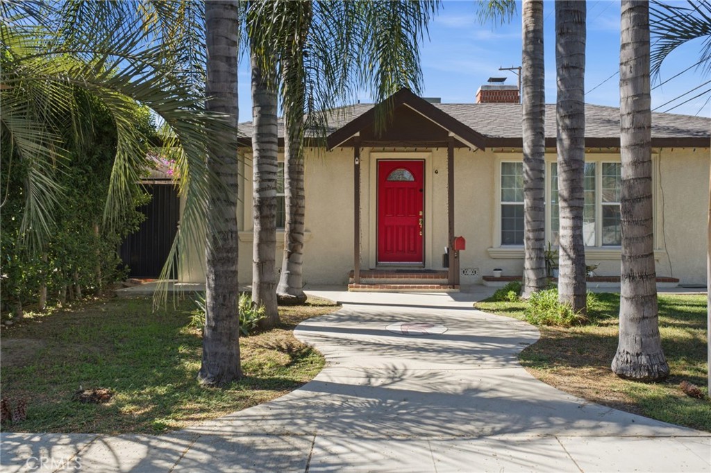611 S Griffith Park — photo