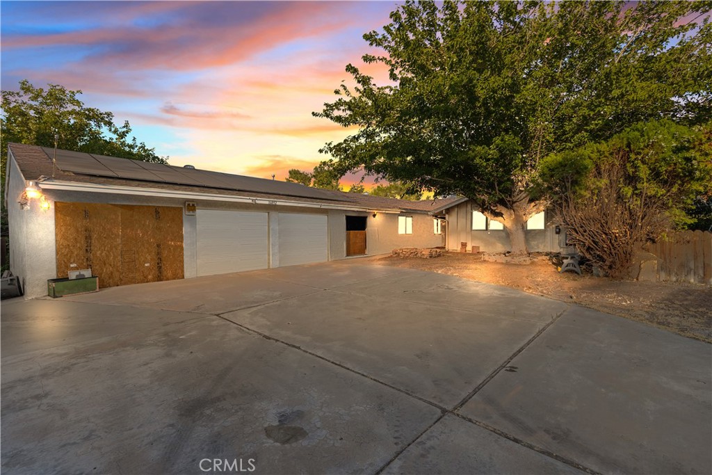 16092 Lakewood Place — photo