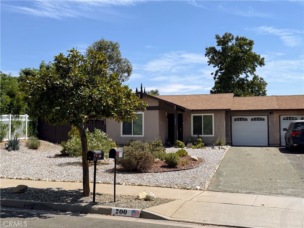 200 Janan Court — photo