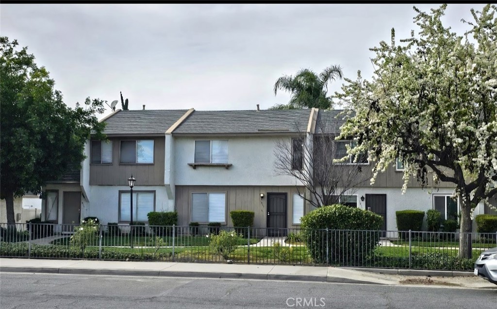 1015 Clark — photo