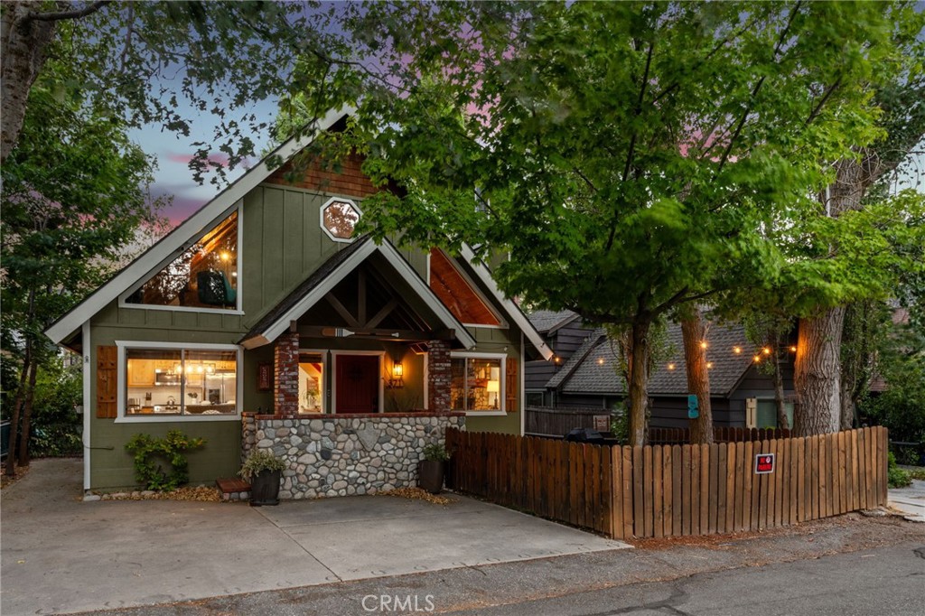 371 Maple Drive — photo