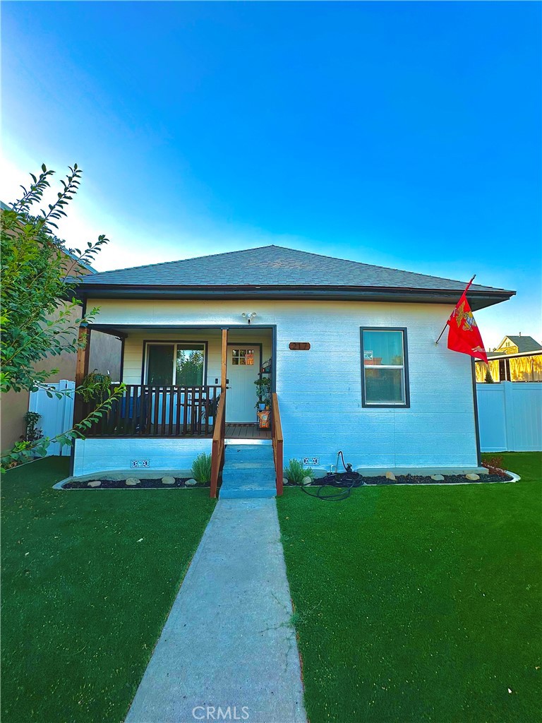 217 E Stuart, Redlands, CA 92374 — photo 2