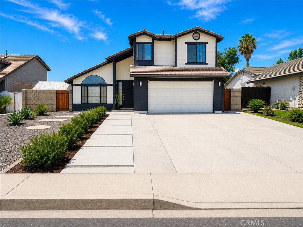 13799 Chara Street — photo