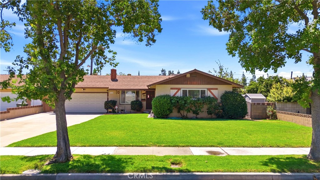 1359 West Granada Court — photo