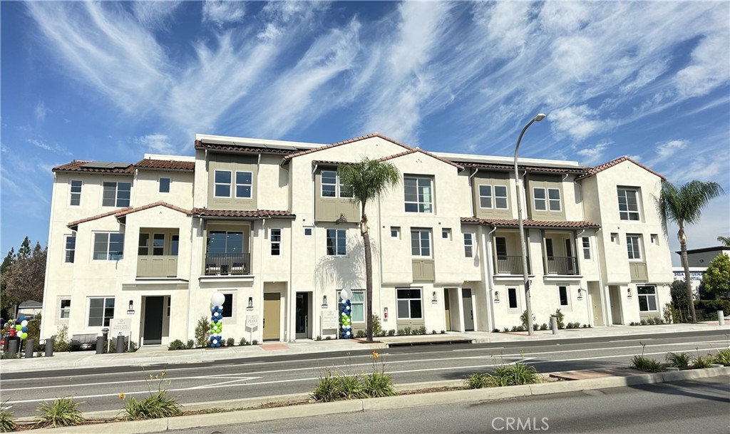 685 S Brea Boulevard 102 — photo