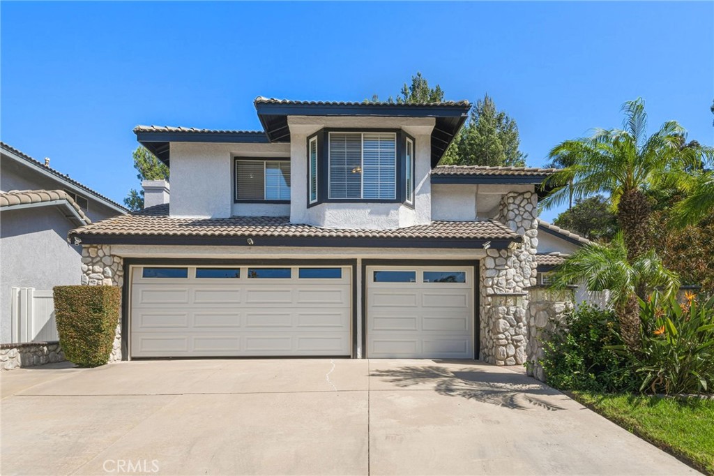 1251 Oakcrest Circle — photo