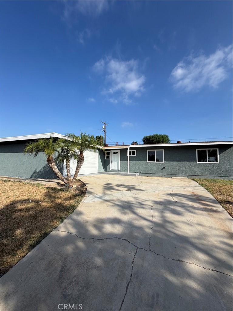 364 W Rosewood Street — photo