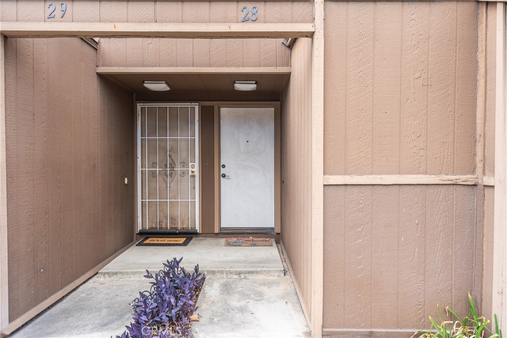 12828 Ramona Blvd 28 — photo