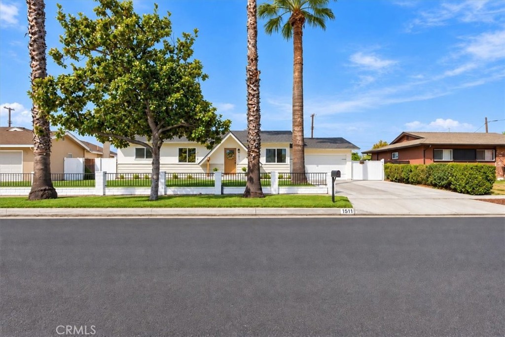 1511 Nearglen Avenue — photo