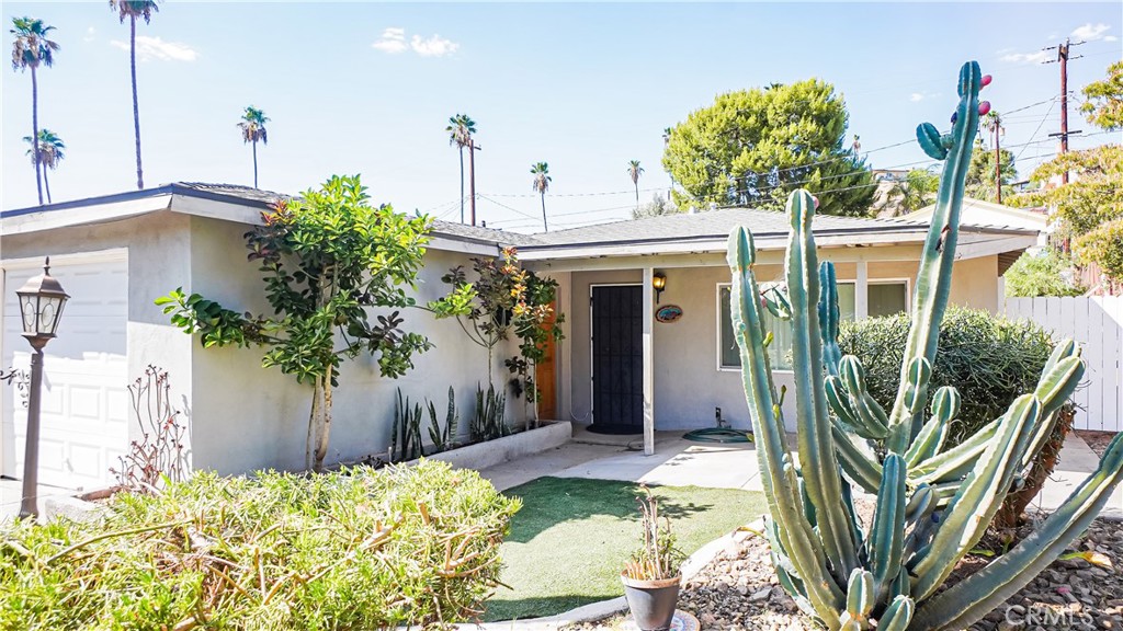 7353 Pontoosuc — photo