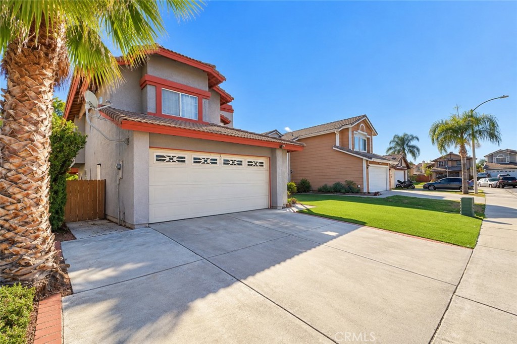 945 Dolphin Drive — photo