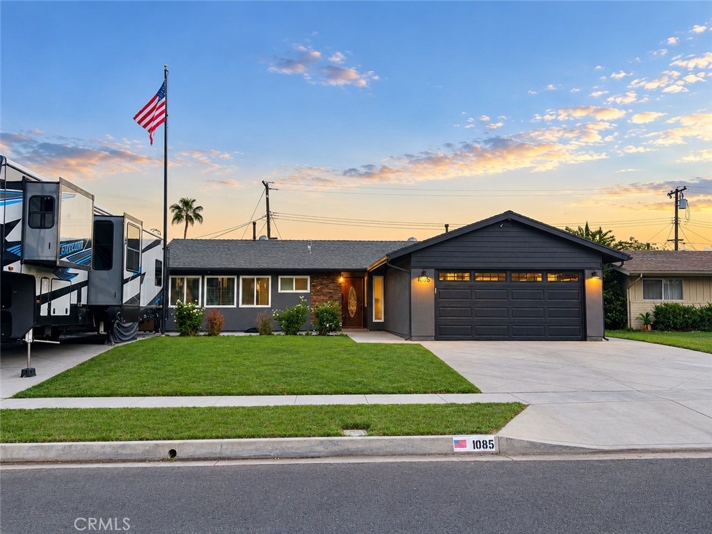 1085 Peaceful Drive — photo