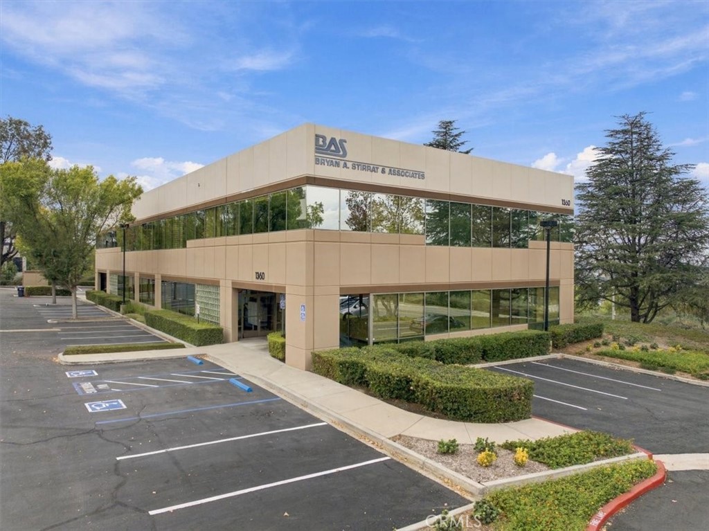 1360 Valley Vista Unit 207 — photo