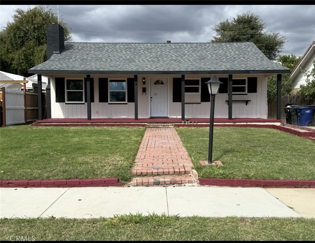 647 E Granada Court — photo