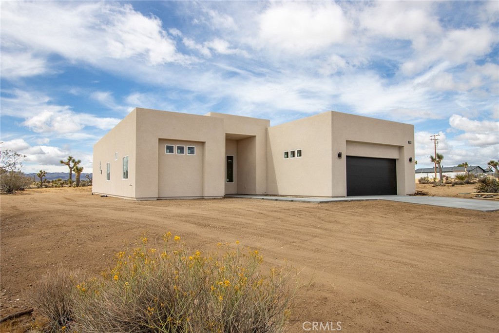 59423 Canterbury Street — photo