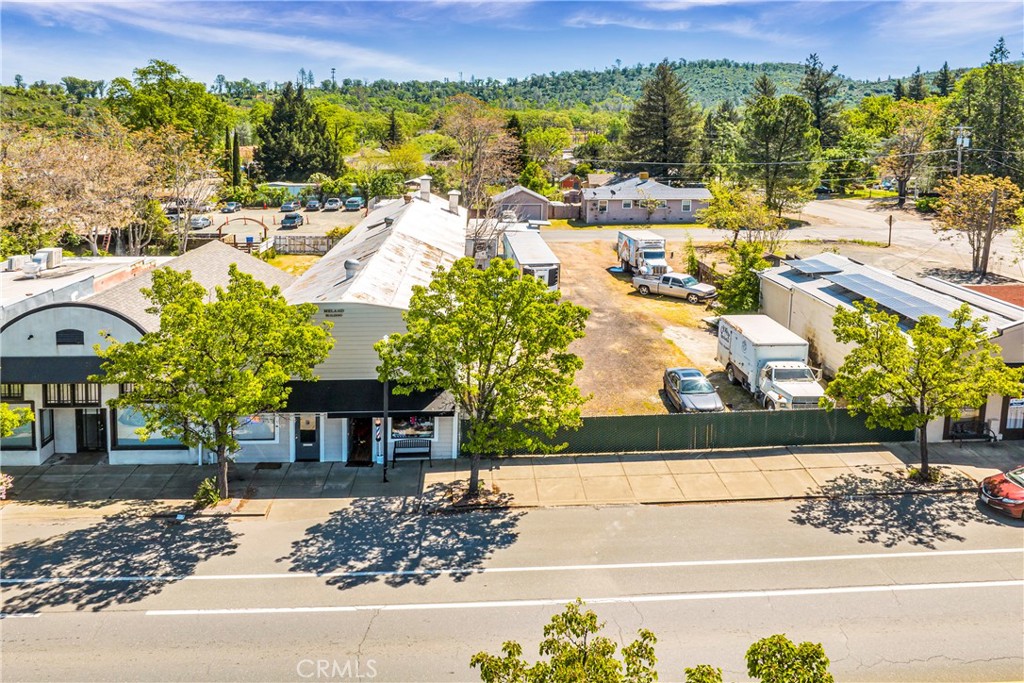 21130 Calistoga Road — photo