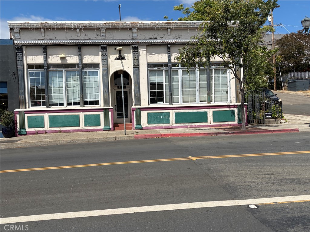 101 S Main — photo