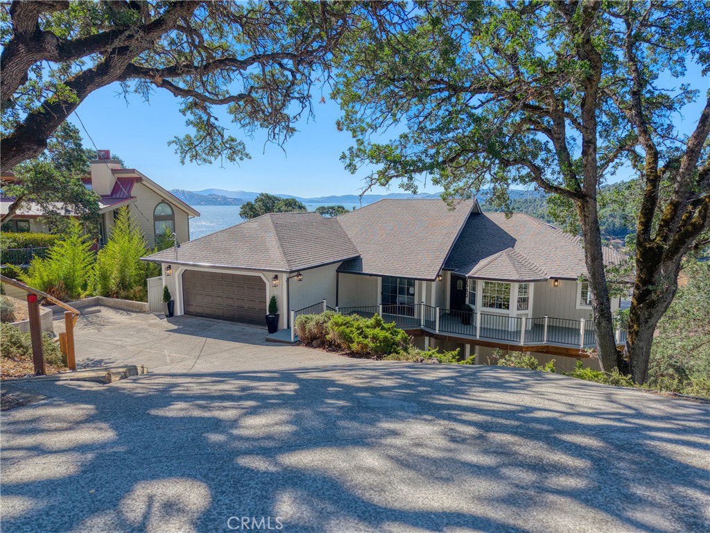 2560 Westlake — photo