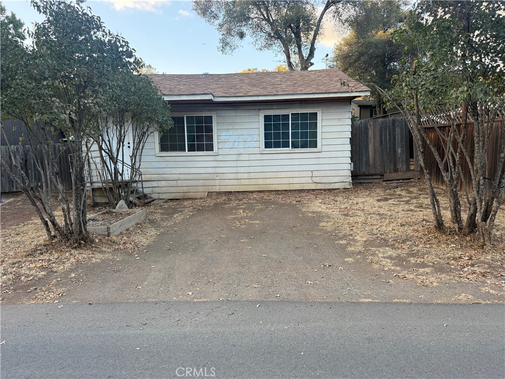 14380 Woodland — photo
