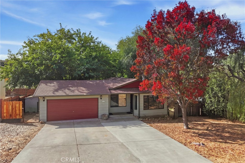 10555 Sunset Ridge Drive — photo