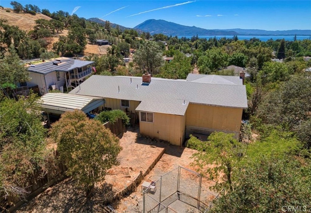 4369 Lakeview Terrace — photo