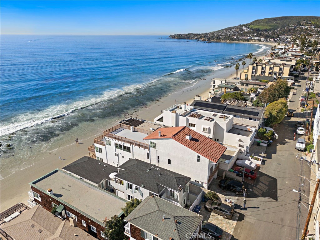 1045 Gaviota Drive B — photo
