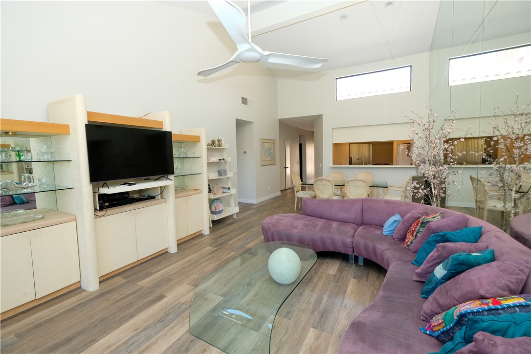 38613 Wisteria Drive — photo