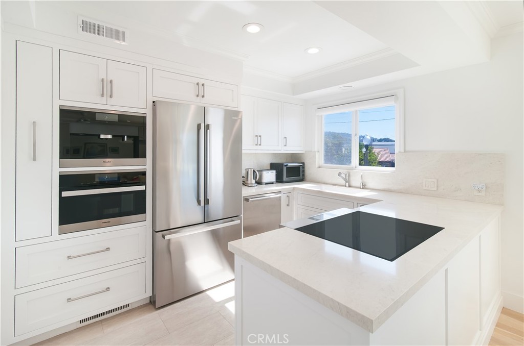 251 Lower Cliff Unit 15 — photo