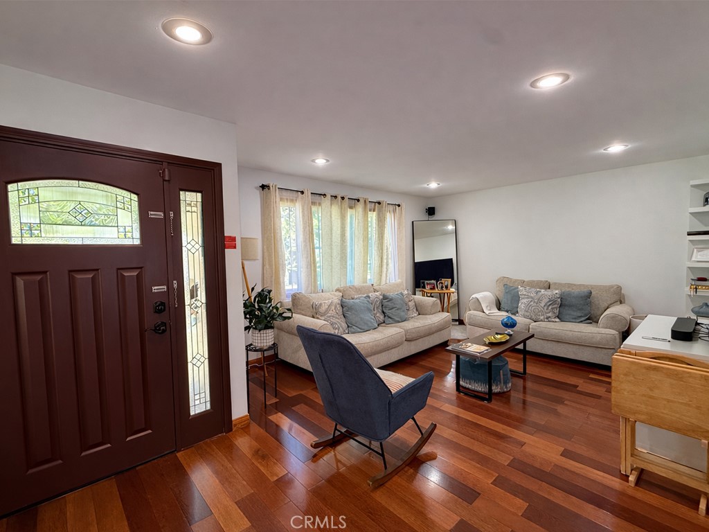 555 Hickory Lane — photo