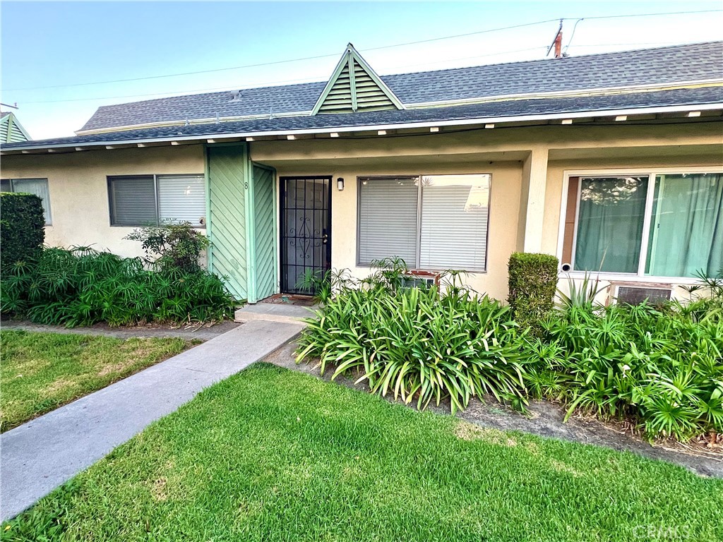 15712 Pasadena 8 — photo